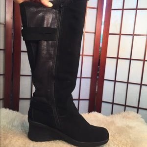 Boots, wedges, size 8